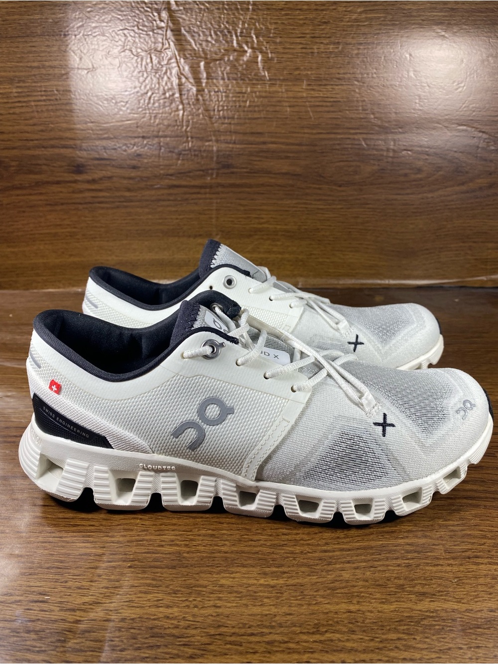 On Cloud x Women’s shoe size 7